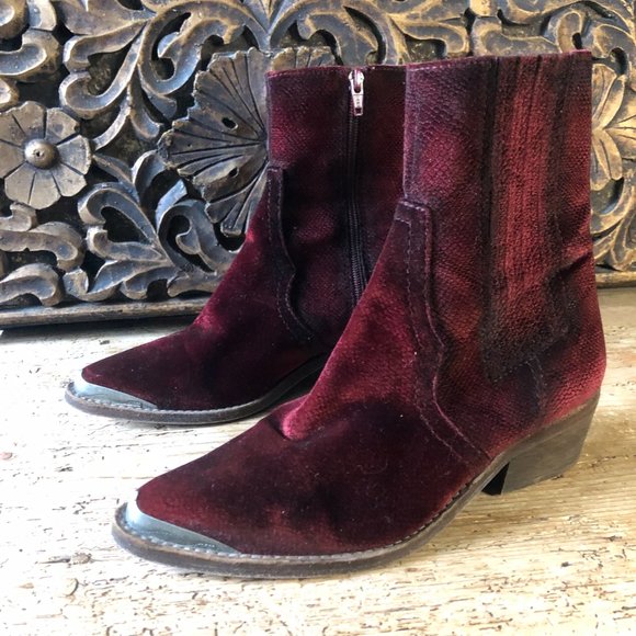 RARE Free People Barbary Velvet Snake Print Western Steel Tip Ankle Boots 37/7 - Picture 7 of 17
